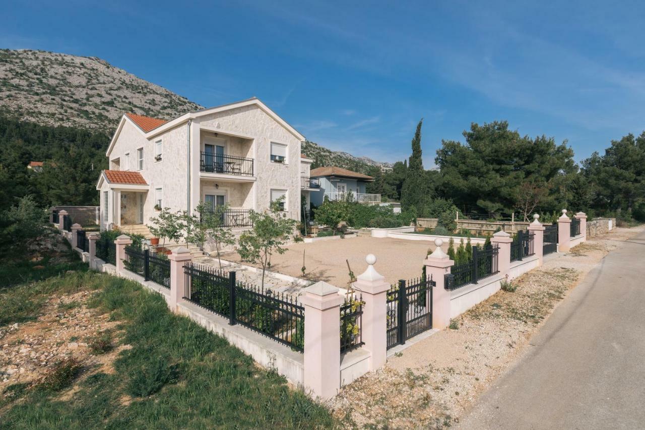 Hedon-Stone Apartment Starigrad Paklenica Exterior photo