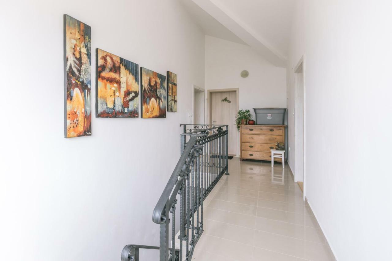Hedon-Stone Apartment Starigrad Paklenica Exterior photo